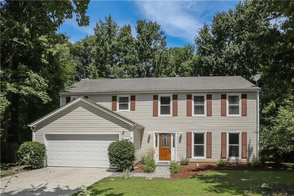 4 bedroom, 2,286 sq ft single family residence sold at 295 CRAB ORCHARD Way, Roswell, GA 30076