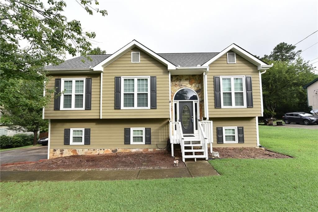 4830 Eagle Watch Drive, Flowery Branch, GA 30542 — most recent listing photo