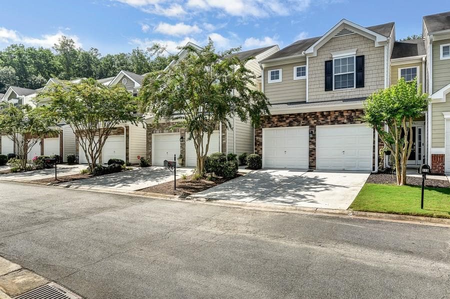 3 bedroom, 1,774 sq ft townhouse sold at 111 Flatwood Trail 23, Marietta, GA 30066