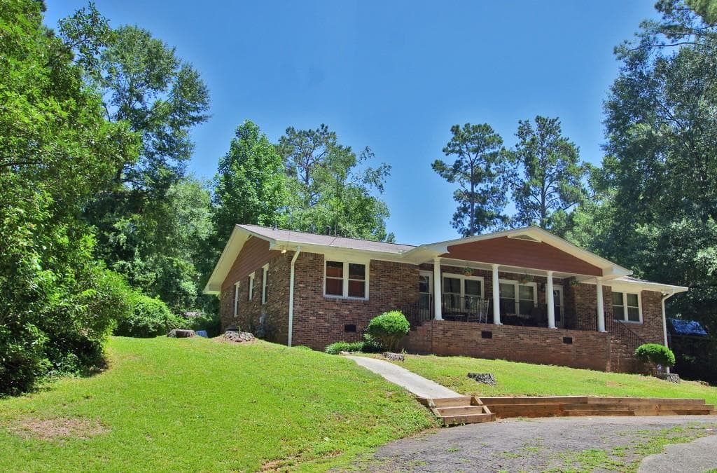duplex sold at 4262 S Lake Shore Drive, Acworth, GA 30101