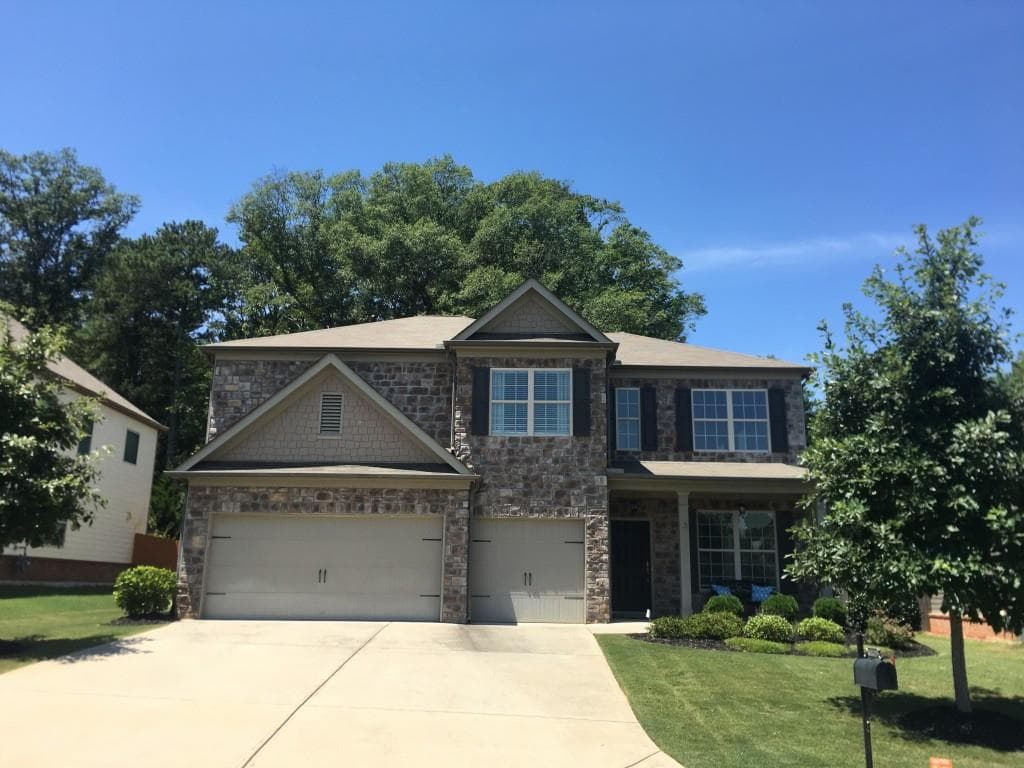 5 bedroom, 3,500 sq ft single family residence sold at 415 Meadow Hill Drive, Alpharetta, GA 30004