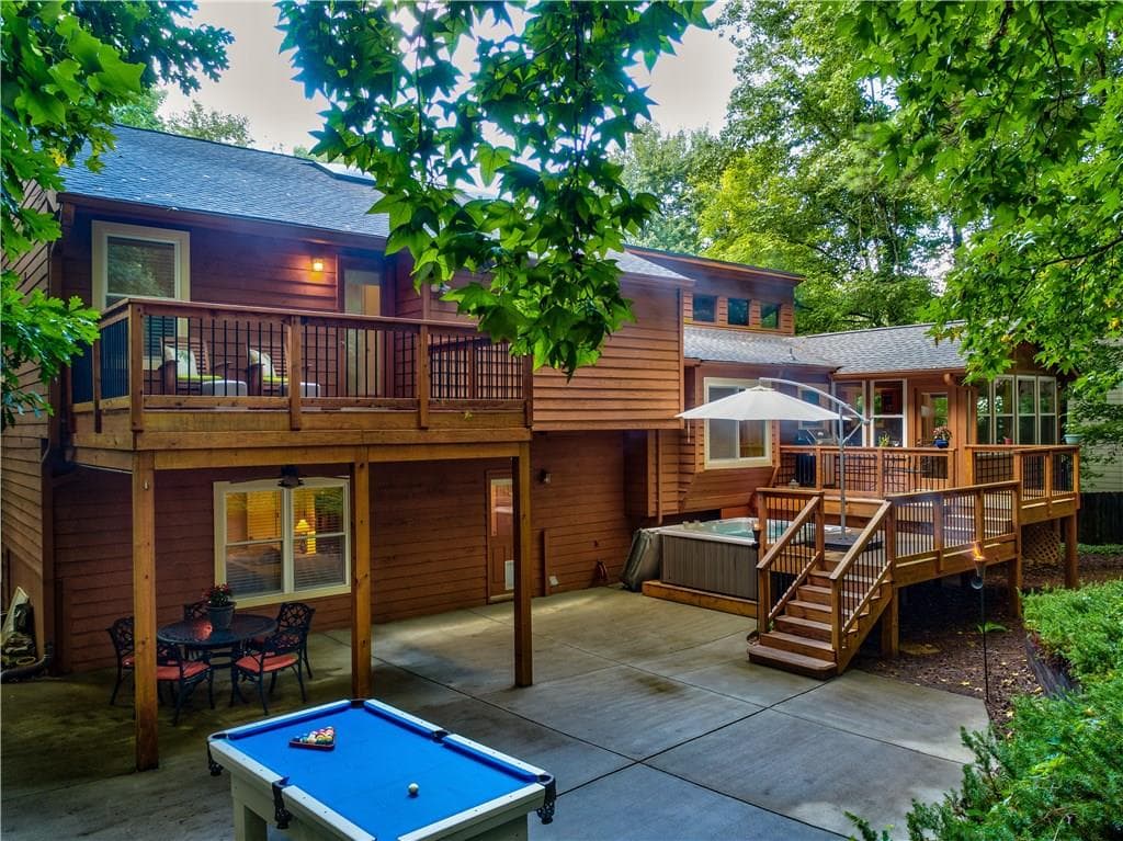 4 bedroom, 2,810 sq ft single family residence sold at 665 Wood Valley Trace, Roswell, GA 30076