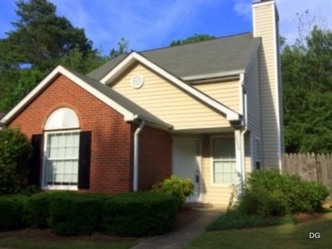 2604 Laurel Lane, Kennesaw, GA 30152 — most recent listing photo