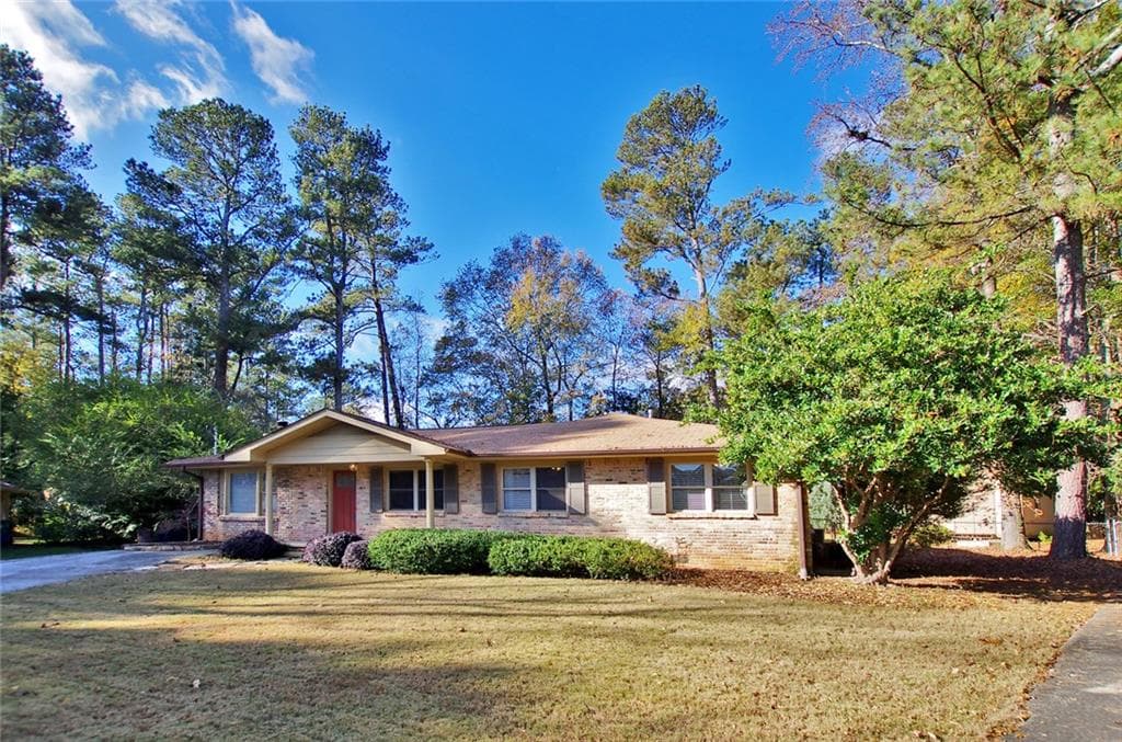 3 bedroom, 2,056 sq ft single family residence sold at 3036 Hudson Court, Decatur, GA 30033