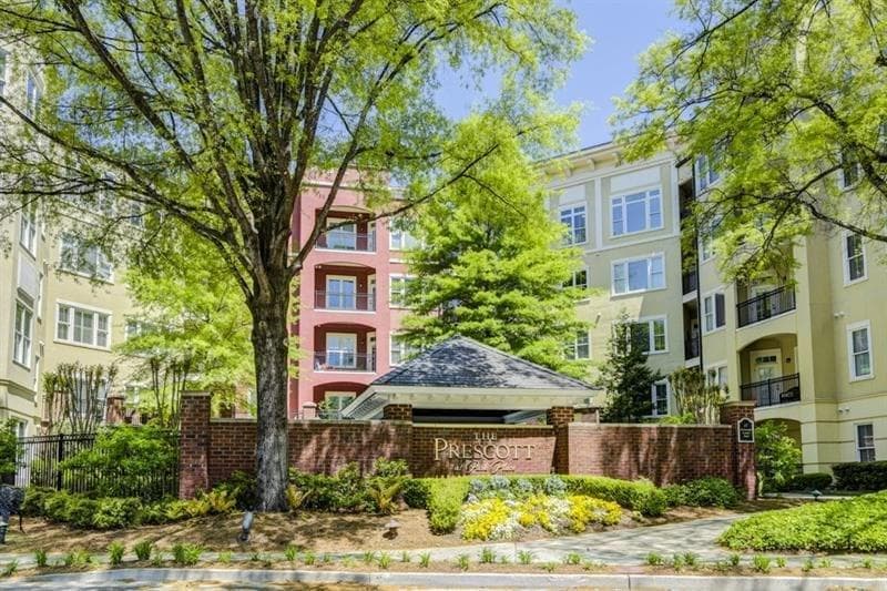 2 bedroom, 1,224 sq ft condominium sold at 11 PERIMETER Center 1405, Atlanta, GA 30346