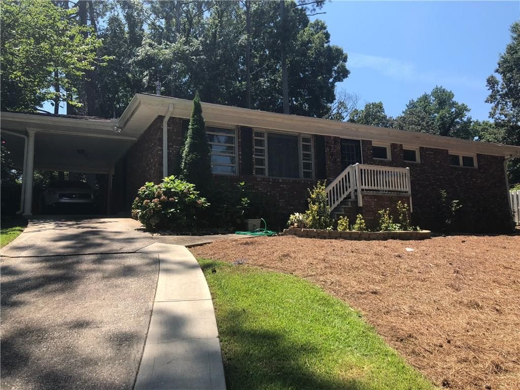 3 bedroom, 1,326 sq ft single family residence sold at 2743 Rockcliff Road, Atlanta, GA 30316