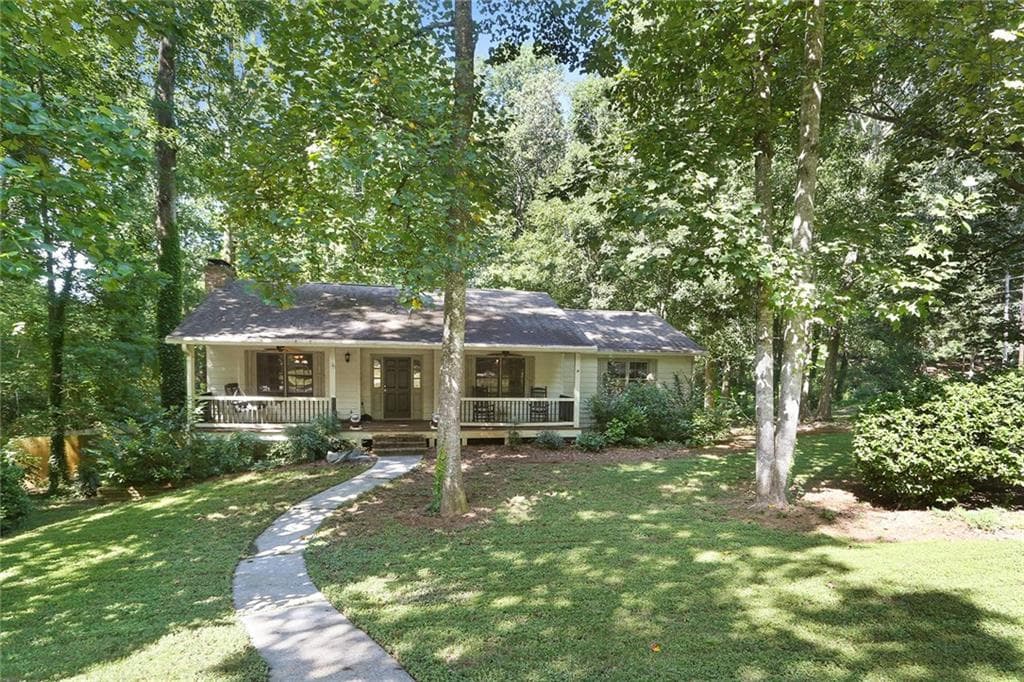 3 bedroom, 2,014 sq ft single family residence sold at 3180 Brandywine Place, Marietta, GA 30064