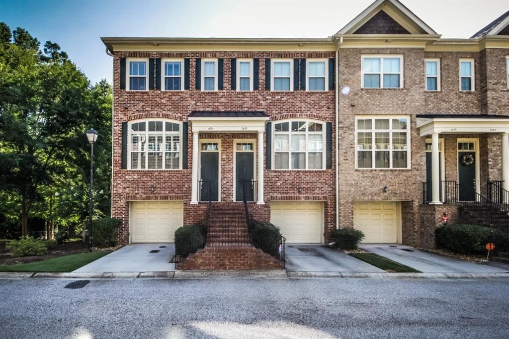 3 bedroom, 2,008 sq ft townhouse sold at 1699 Mosaic Way, Smyrna, GA 30080