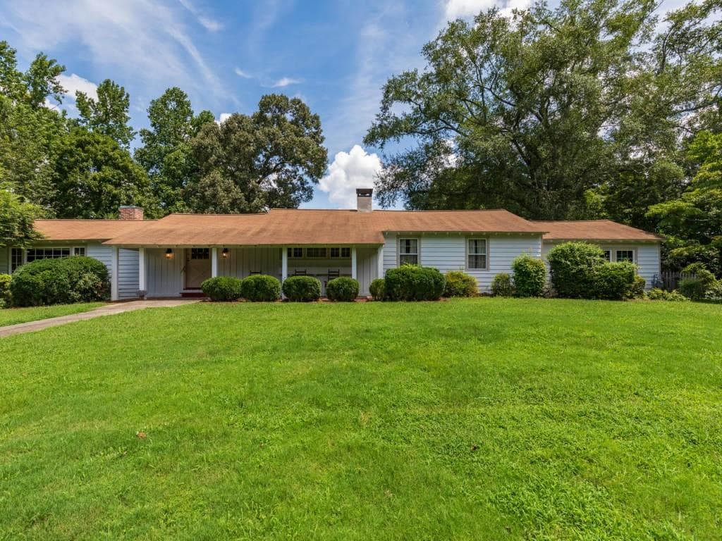3716 Winters Hill Drive, Doraville, GA 30360 — most recent listing photo