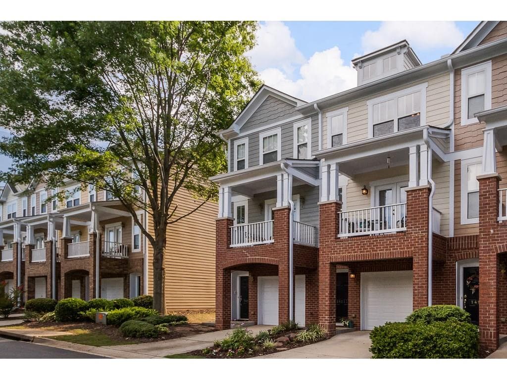2 bedroom, 1,301 sq ft townhouse sold at 14111 Yacht Terrace, Alpharetta, GA 30004