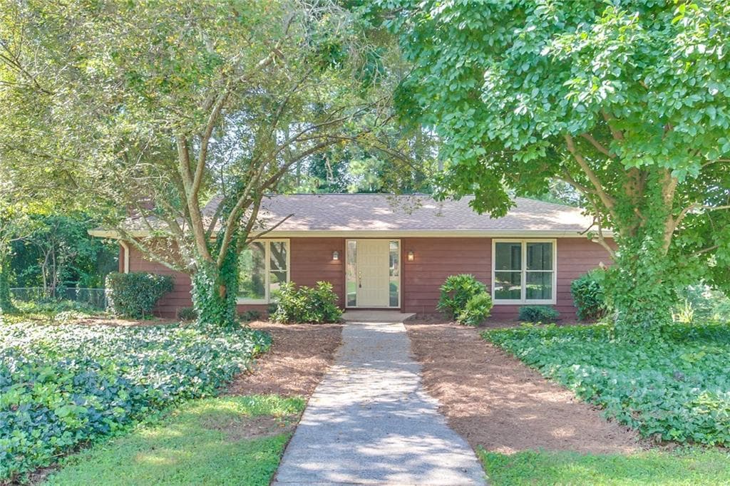 4432 N Shore Lane, Norcross, GA 30093 — most recent listing photo