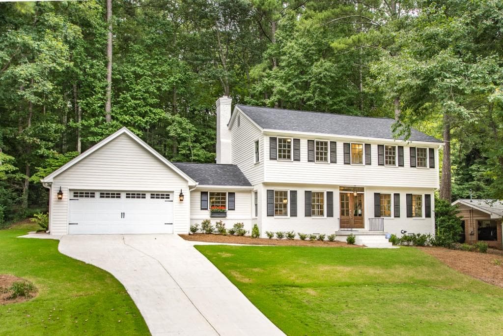 210 W Spalding Drive, Sandy Springs, GA 30328 — most recent listing photo
