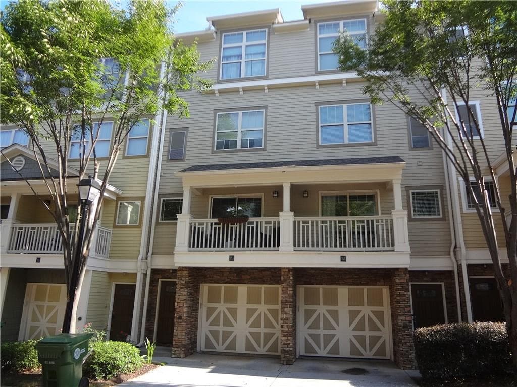 2 bedroom, 1,281 sq ft townhouse sold at 216 Semel Circle 355, Atlanta, GA 30309 — photo 1 of 1