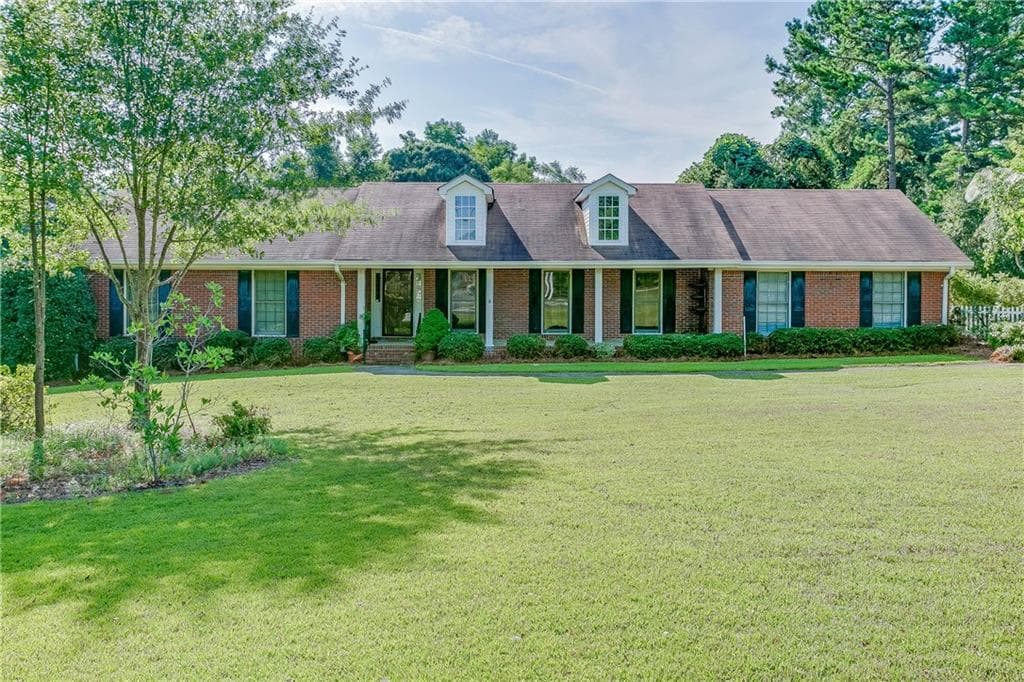 3 bedroom, 3,804 sq ft single family residence sold at 3709 Sardis Church Road, Buford, GA 30519