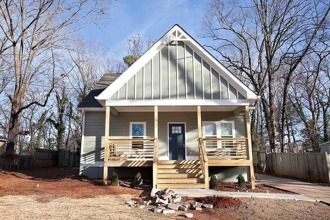 4 bedroom, 2,000 sq ft single family residence sold at 1692 Terry Mill Road, Atlanta, GA 30316