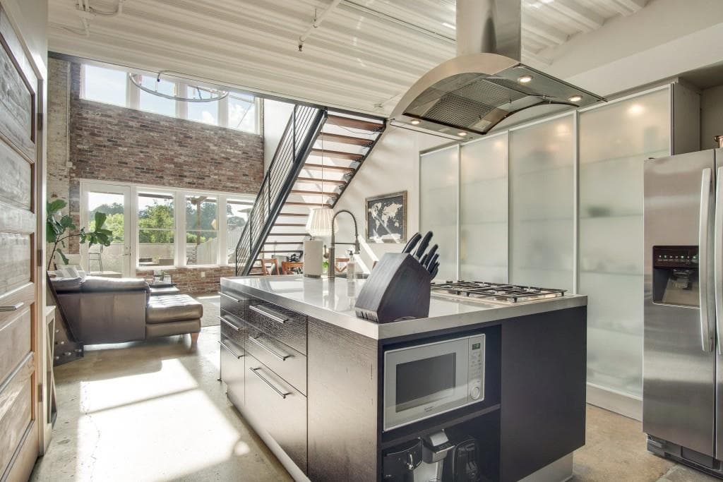 1 bedroom, 1,024 sq ft condominium sold at 675 Greenwood Avenue 113, Atlanta, GA 30306