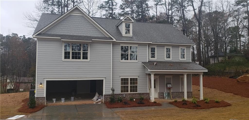 4 bedroom, 2,600 sq ft single family residence sold at 5908 Lake Lanier Heights Road, Buford, GA 30518
