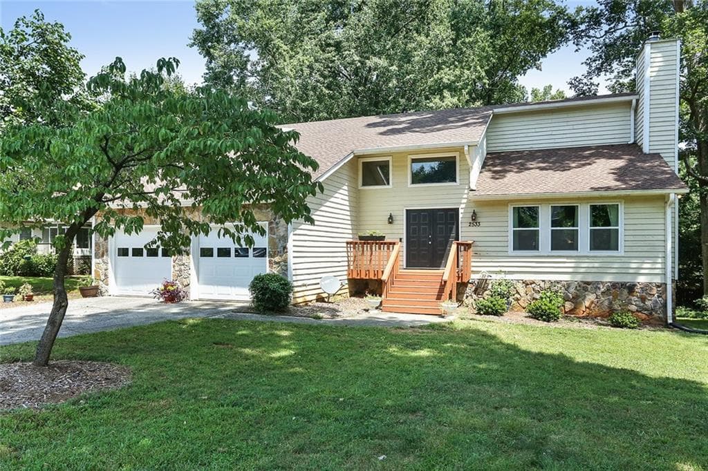 4 bedroom, 2,378 sq ft single family residence sold at 2533 Empire Forest Drive, Tucker, GA 30084
