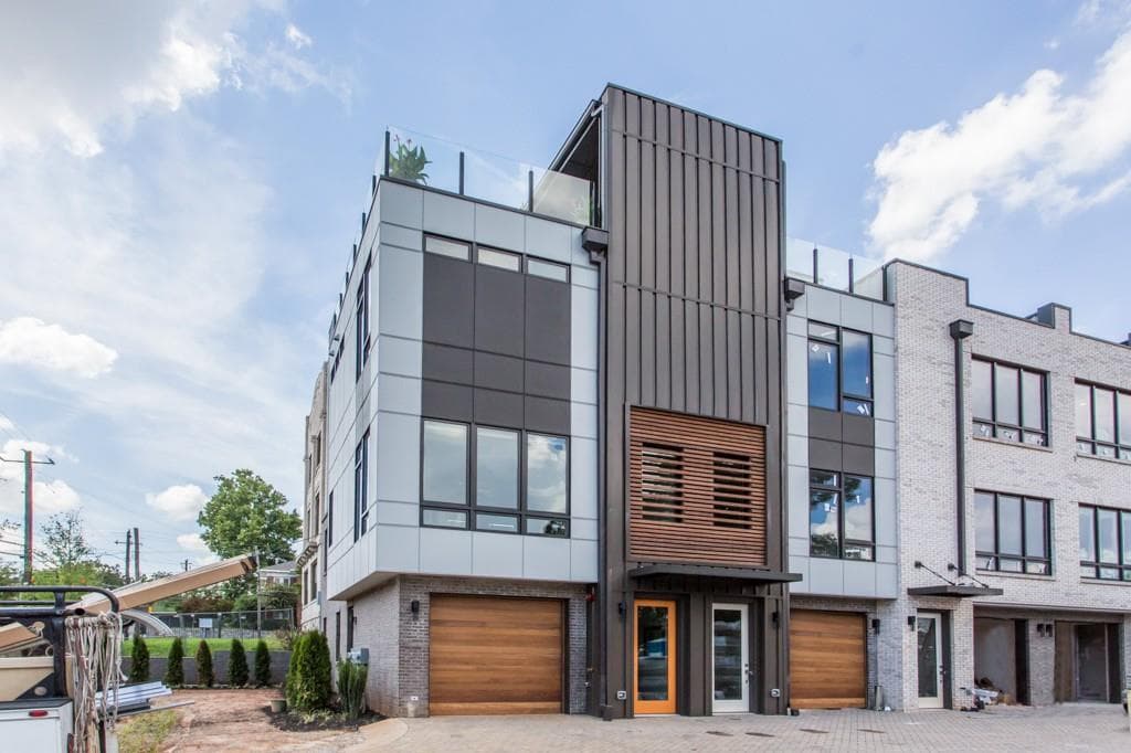 3 bedroom, 1,862 sq ft townhouse sold at 101 City View Court 1, Atlanta, GA 30308