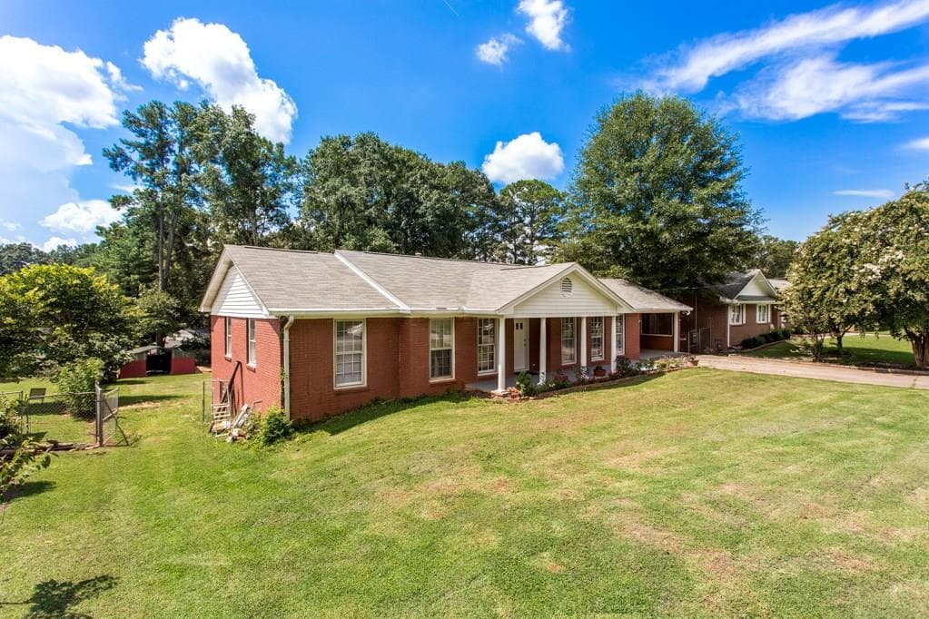 525 Rocky Creek Drive, Roswell, GA 30075 — most recent listing photo