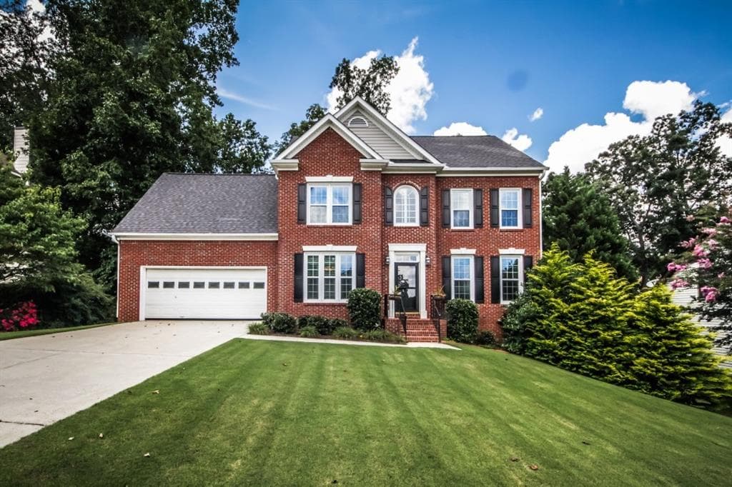4 bedroom, 2,482 sq ft single family residence sold at 5910 Shepherds Pond, Alpharetta, GA 30004