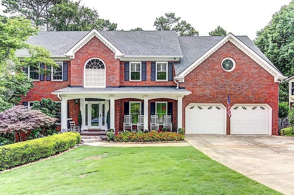 5 bedroom, 5,052 sq ft single family residence sold at 1348 Fallsbrook Drive, Acworth, GA 30101
