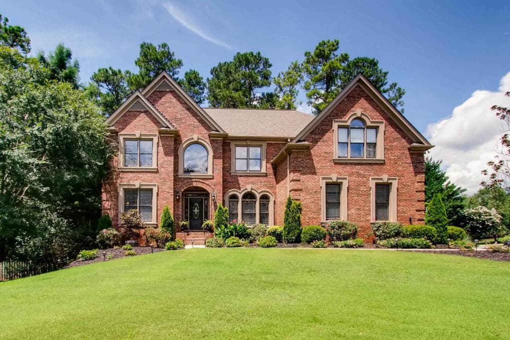 6 bedroom, 3,523 sq ft single family residence sold at 842 N Brookshade Parkway, Milton, GA 30004