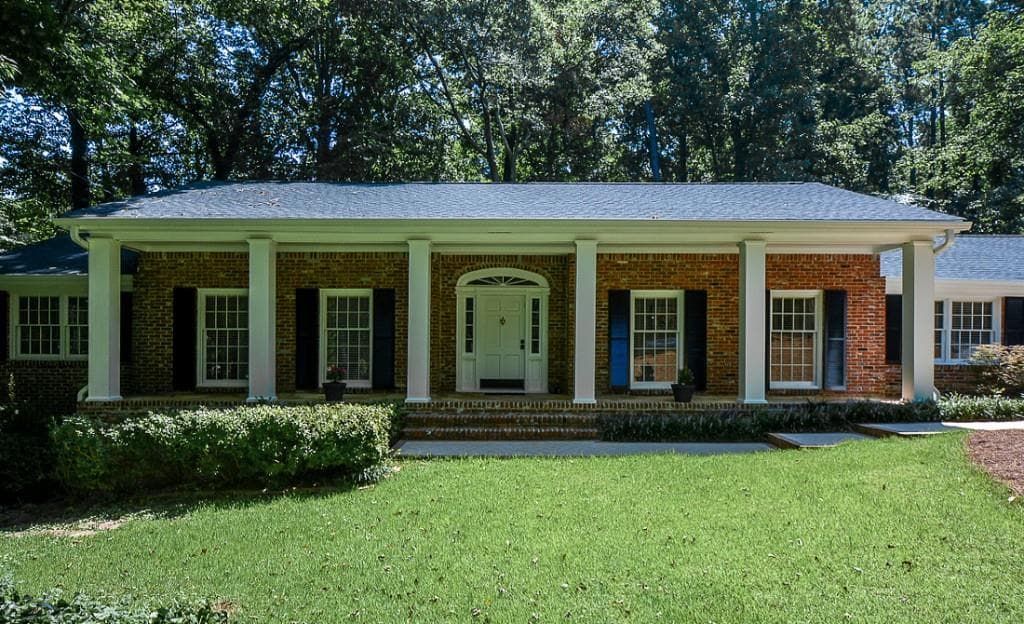 4 bedroom, 2,318 sq ft single family residence sold at 2321 Sherbrooke Drive, Atlanta, GA 30345