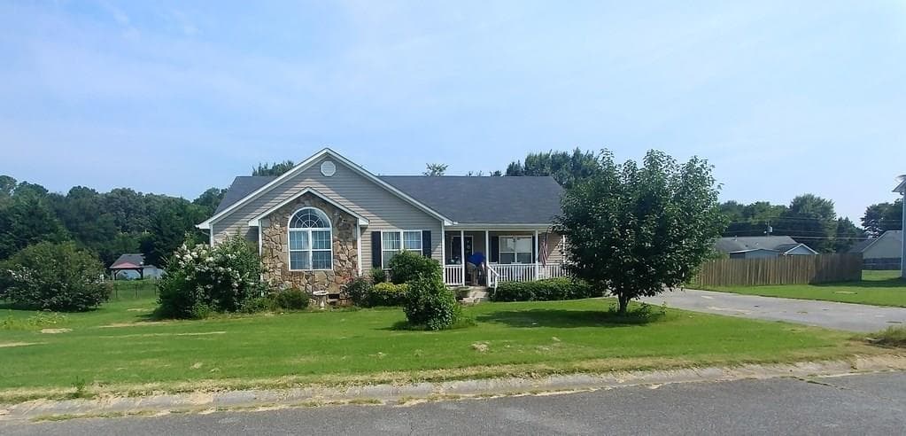 3 bedroom, 1,514 sq ft single family residence sold at 18 Hedgerow Court, Cartersville, GA 30120