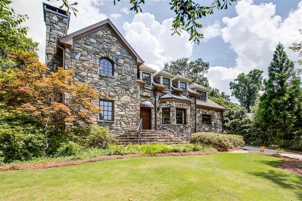 5 bedroom, 4,895 sq ft single family residence sold at 482 Ponce de Leon Manor, Atlanta, GA 30307