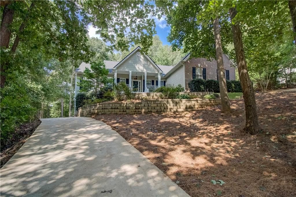 368 Gold Crest Drive, Braselton, GA 30517 — most recent listing photo