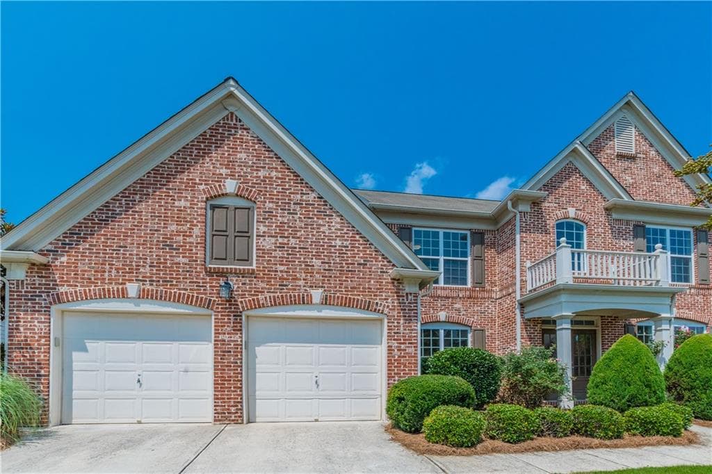 5 bedroom, 3,100 sq ft single family residence sold at 590 Marylebone Drive, Suwanee, GA 30024