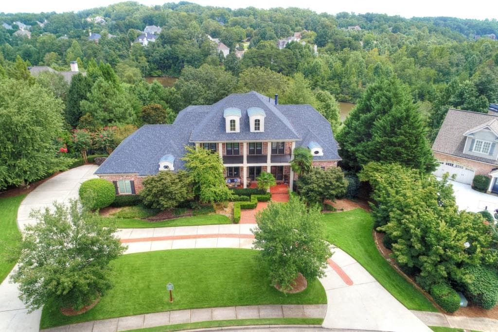 5 bedroom, 8,780 sq ft single family residence sold at 6230 Clifton Circle, Suwanee, GA 30024