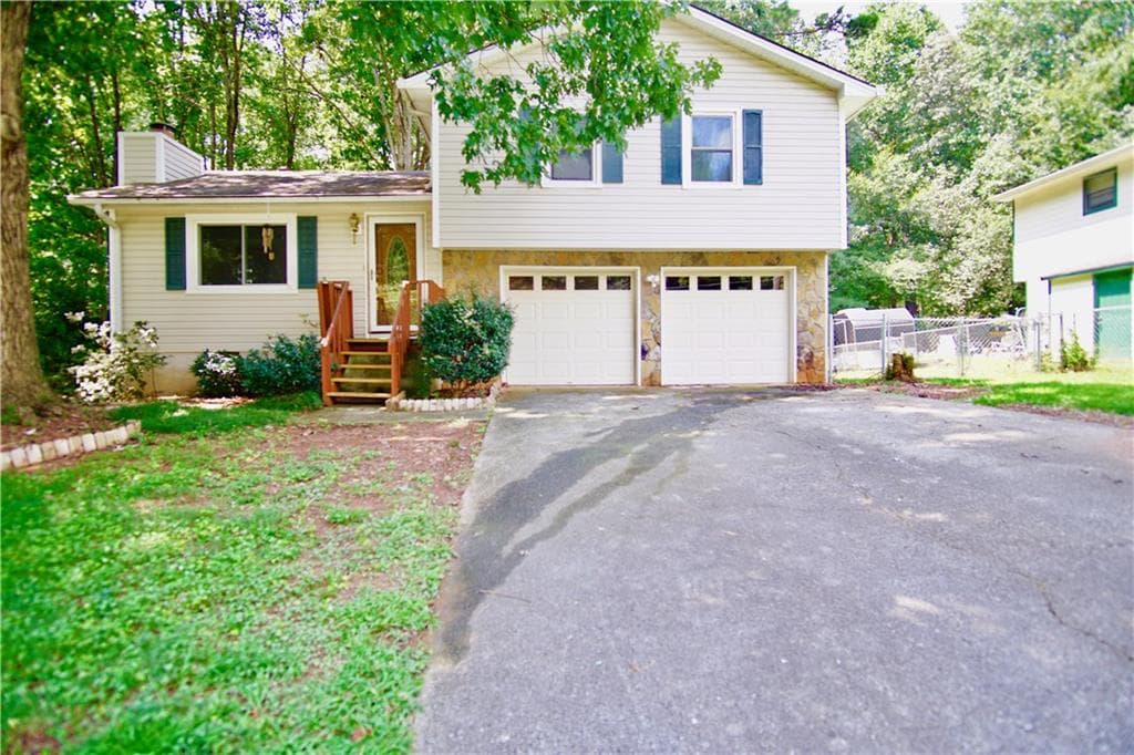 4135 Tanglewood Road, Snellville, GA 30039 — most recent listing photo