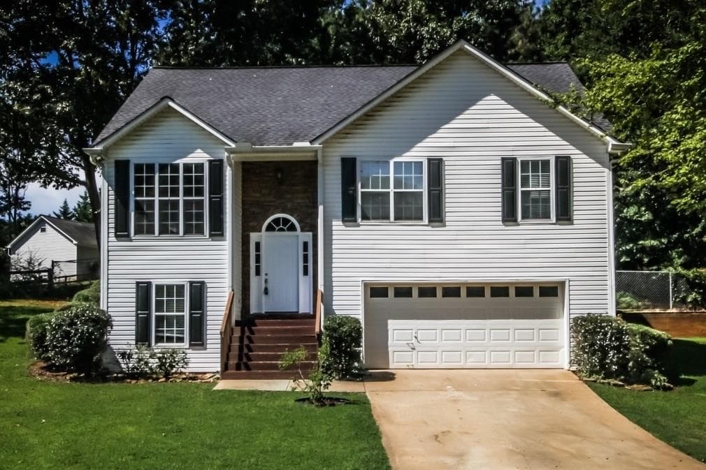 7045 Wessex Way, Cumming, GA 30028 — most recent listing photo
