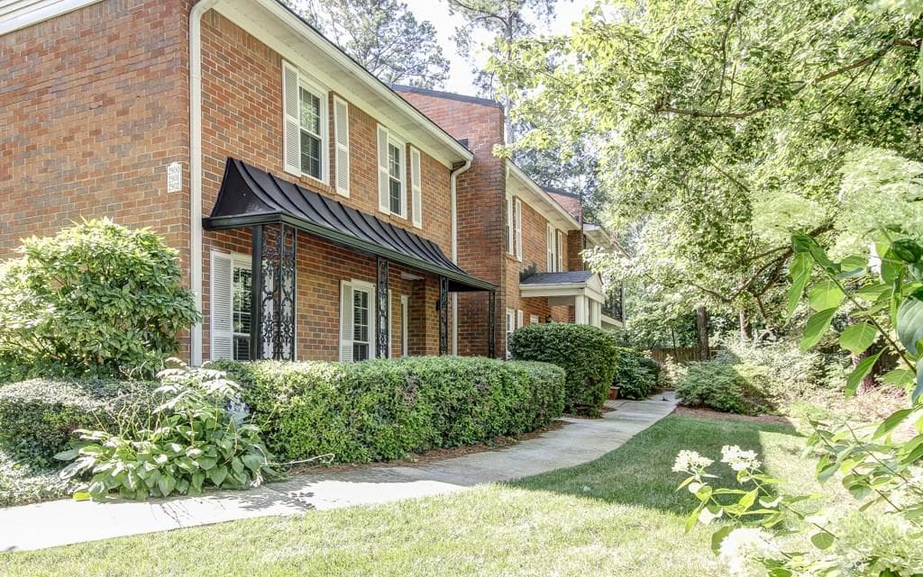 2 bedroom, 1,500 sq ft townhouse sold at 2900 Lavista Way, Decatur, GA 30033