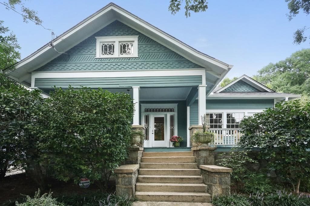 4 bedroom, 2,972 sq ft single family residence sold at 362 Peachtree Avenue, Atlanta, GA 30305