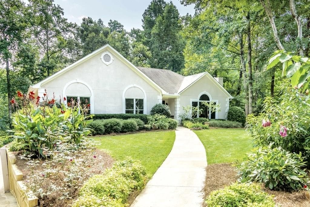 5 bedroom, 2,820 sq ft single family residence sold at 167 Picketts Crossing, Acworth, GA 30101