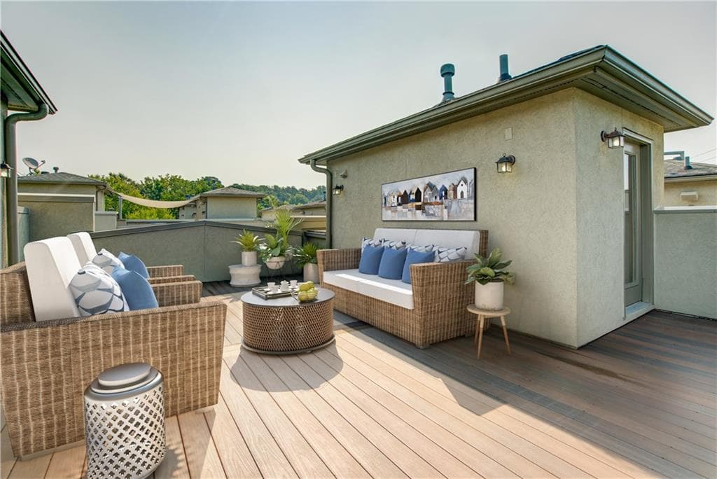 1386 Parkview Lane, Atlanta, GA 30324 — most recent listing photo