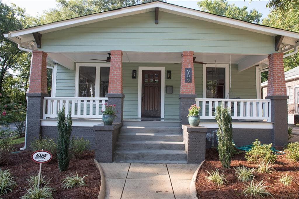 3 bedroom, 1,634 sq ft single family residence sold at 666 Erin Avenue, Atlanta, GA 30310