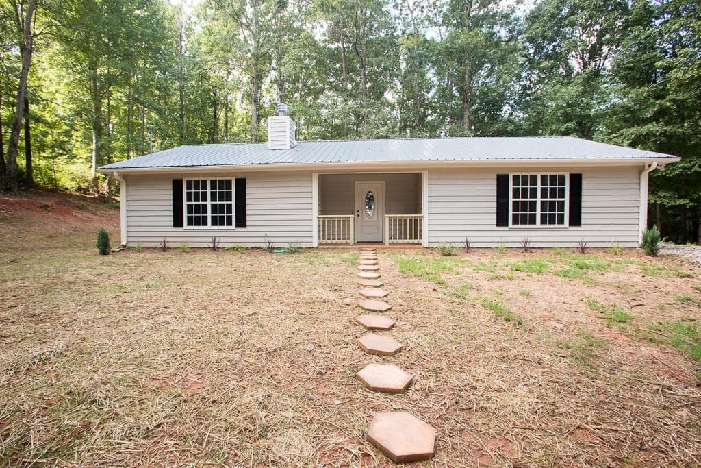 209 Swann Circle, Jefferson, GA 30549 — most recent listing photo