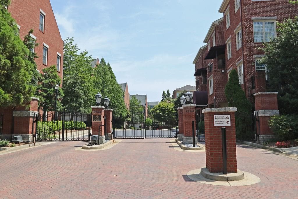 2 bedroom, 1,693 sq ft condominium sold at 1735 Peachtree Street 430, Atlanta, GA 30309 — photo 1 of 1