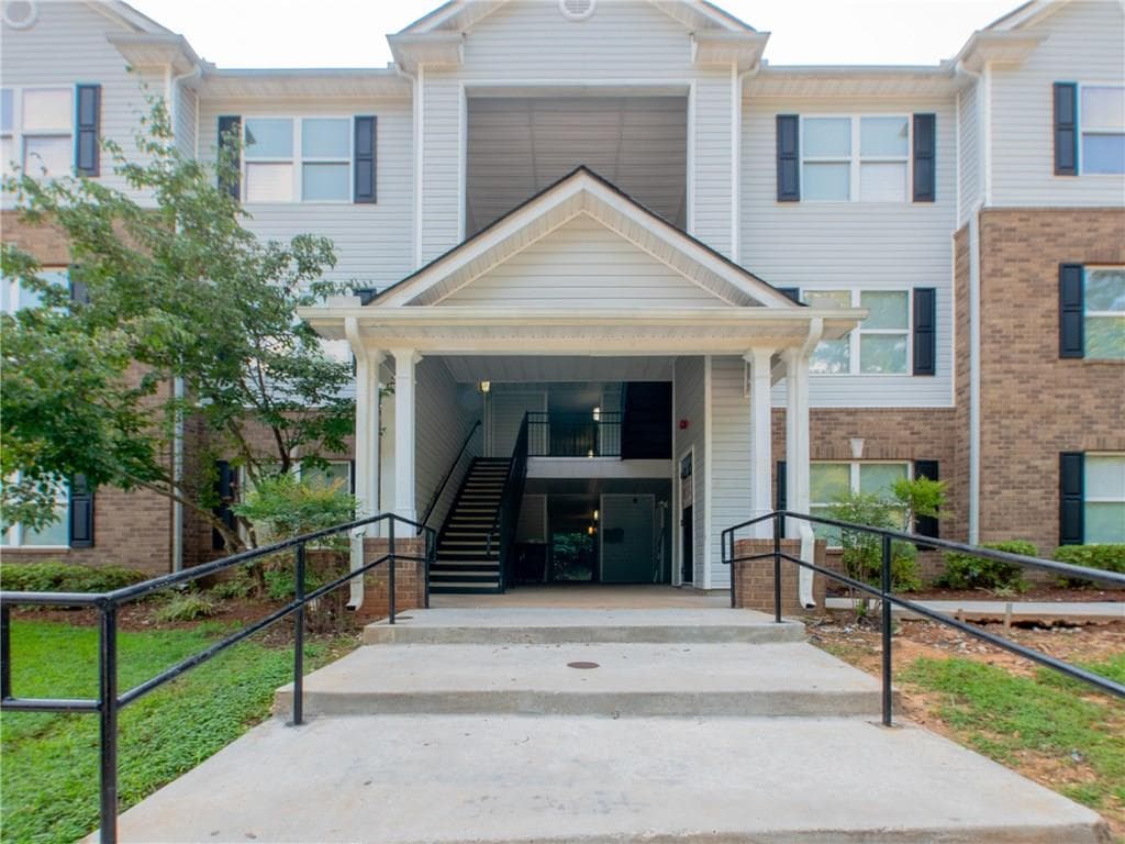 7103 Fairington Village Drive, Lithonia, GA 30038 — most recent listing photo