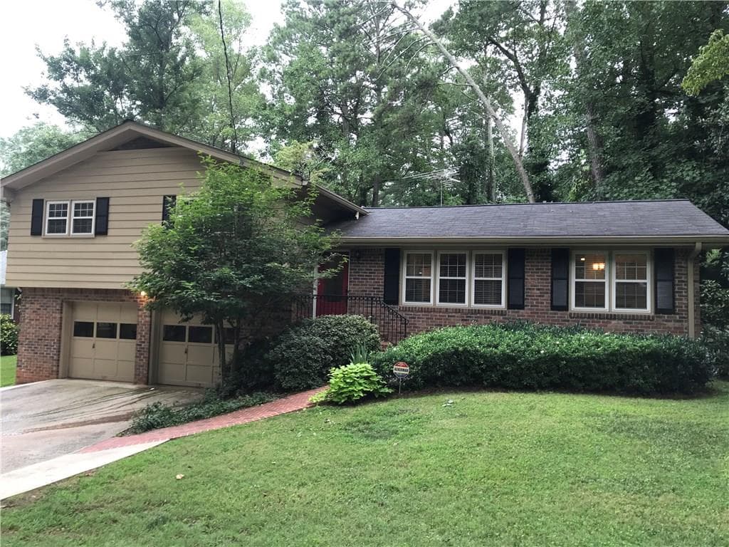 3 bedroom, 1,535 sq ft single family residence sold at 2376 Briarcrest Trail, Atlanta, GA 30345