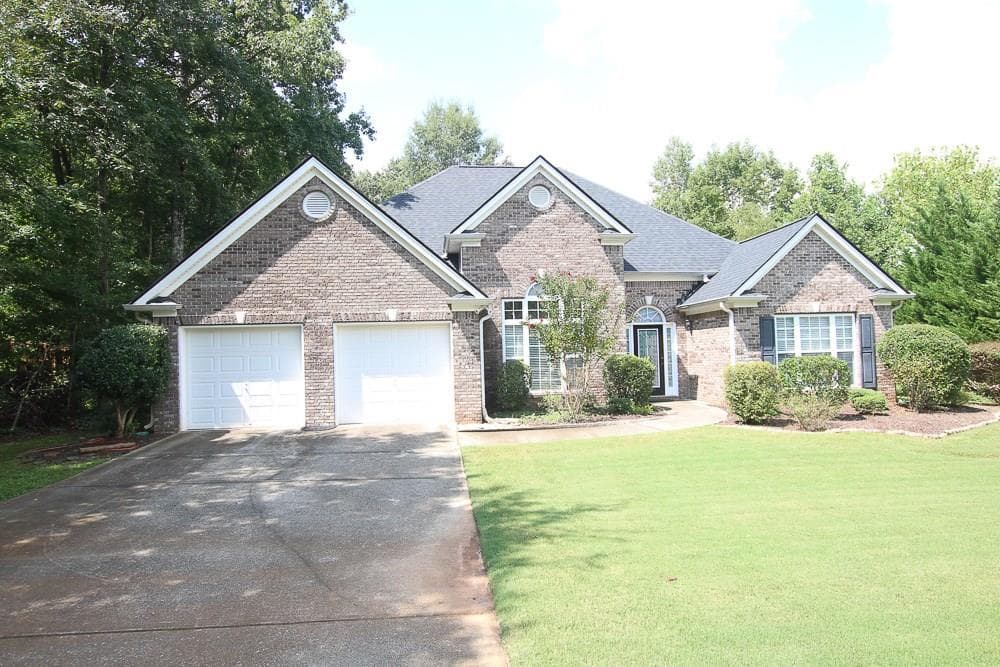 1020 City Market Street, Hoschton, GA 30548 — most recent listing photo