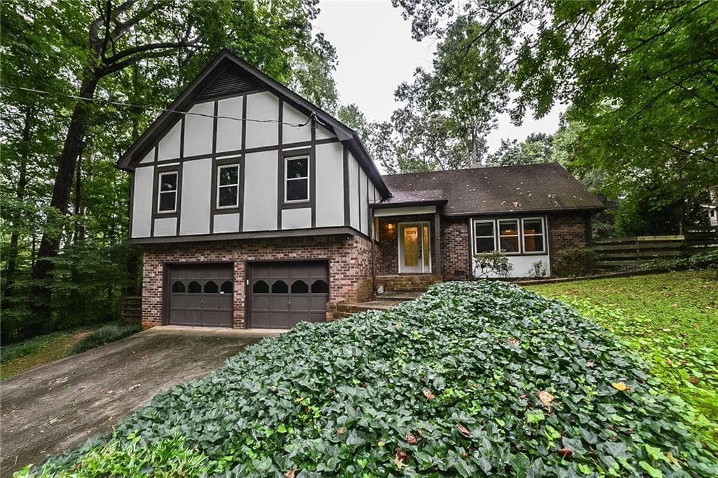 86 Bonnie Lane, Lilburn, GA 30047 — most recent listing photo