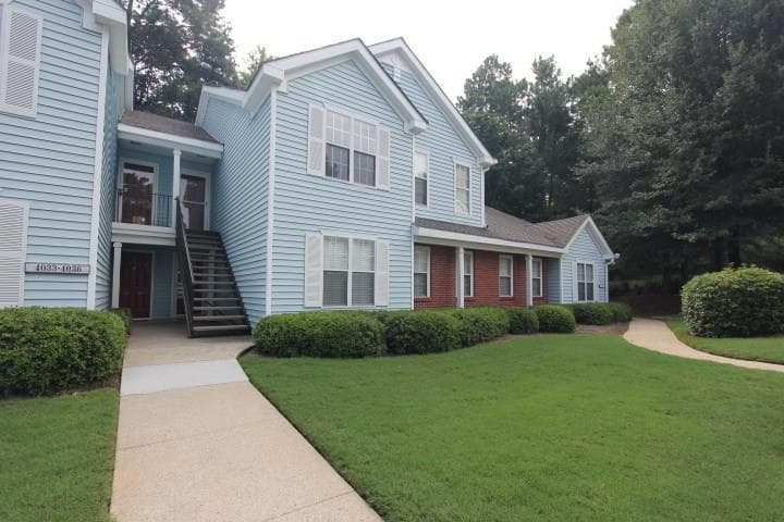 2 bedroom, 1,002 sq ft condominium sold at 4035 E Whitehall Way, Alpharetta, GA 30004