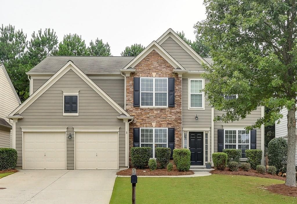 4 bedroom, 2,272 sq ft single family residence sold at 2095 Vistoria Drive, Cumming, GA 30041