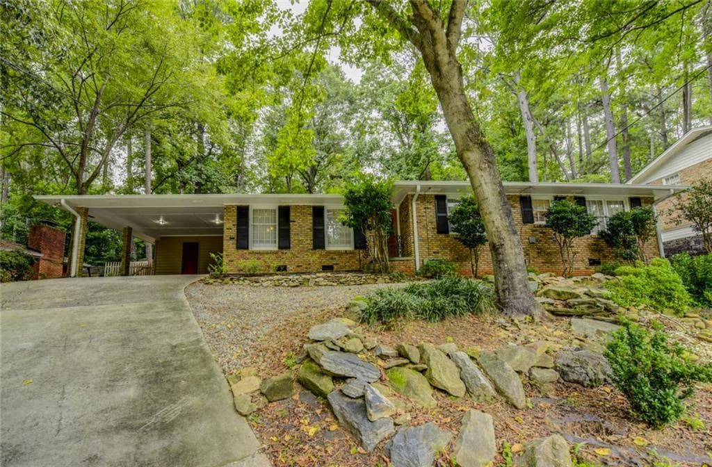 3 bedroom, 1,794 sq ft single family residence sold at 2453 Nancy Lane, Atlanta, GA 30345