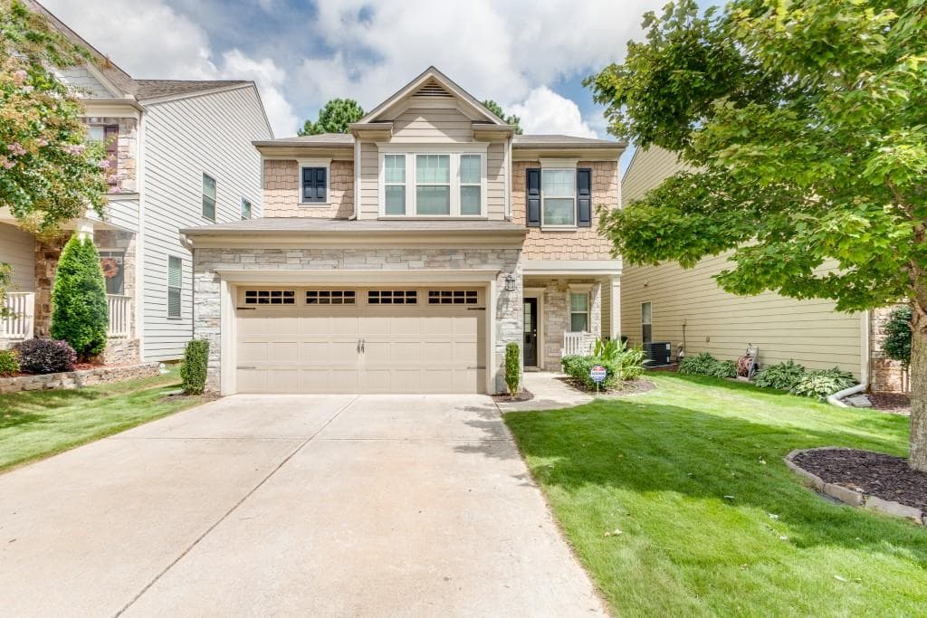 4 bedroom, 2,184 sq ft single family residence sold at 3552 Archgate Court, Alpharetta, GA 30004